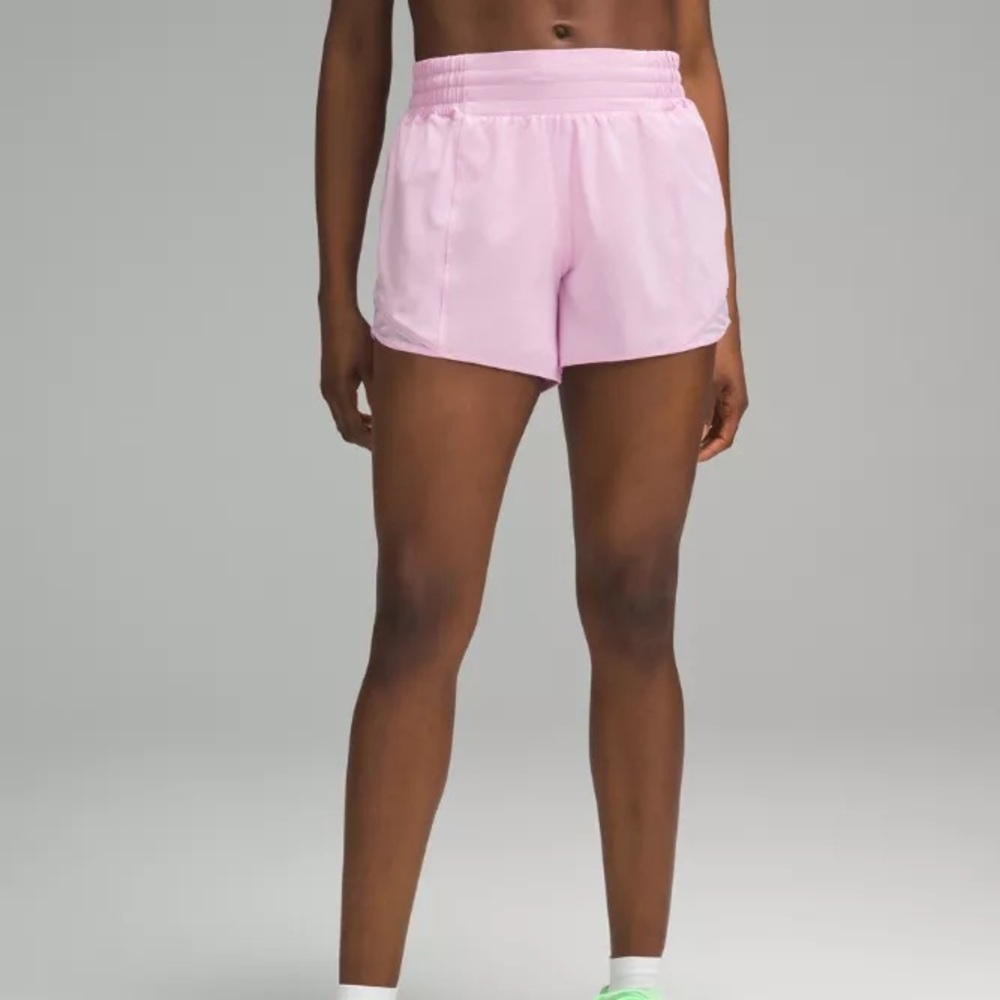 Lululemon Hotty Hot 4 inch inseam